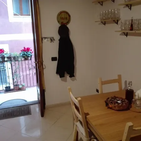 & Beer Oda ve Kahvaltı Taormina