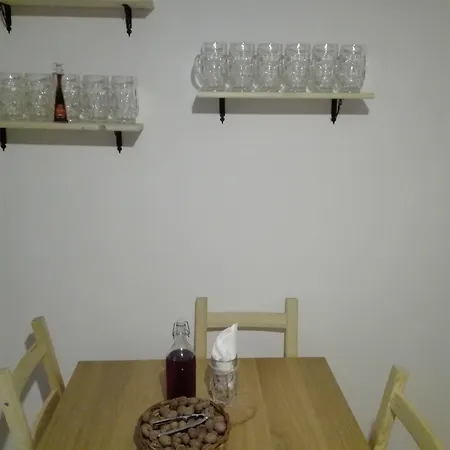 & Beer 3* تاورمينا